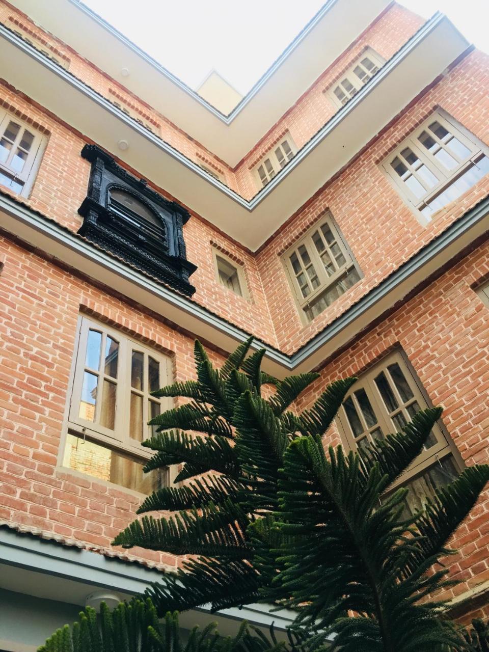 Hotel Central Bhatgoan Dış mekan fotoğraf