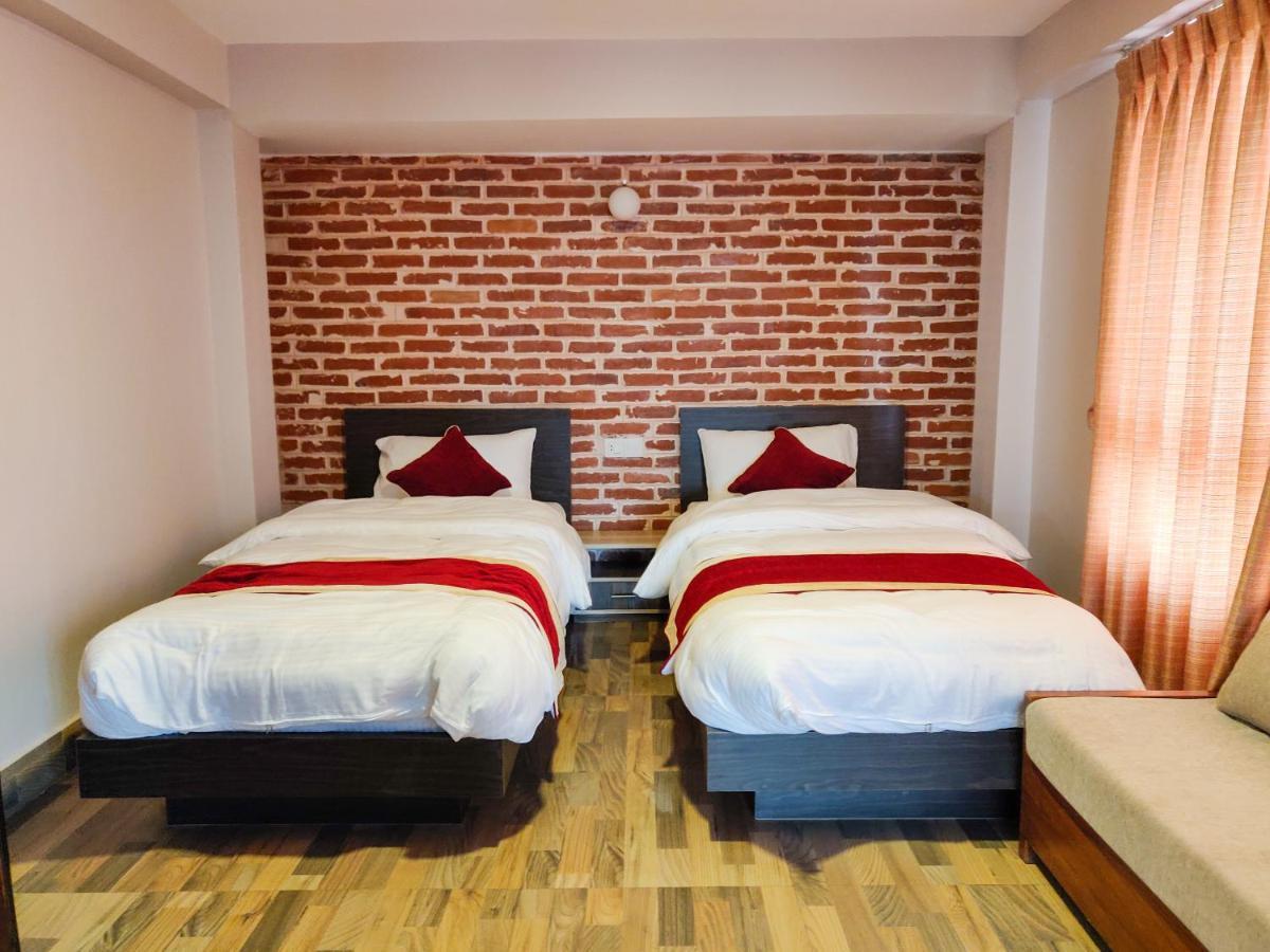 Hotel Central Bhatgoan Dış mekan fotoğraf
