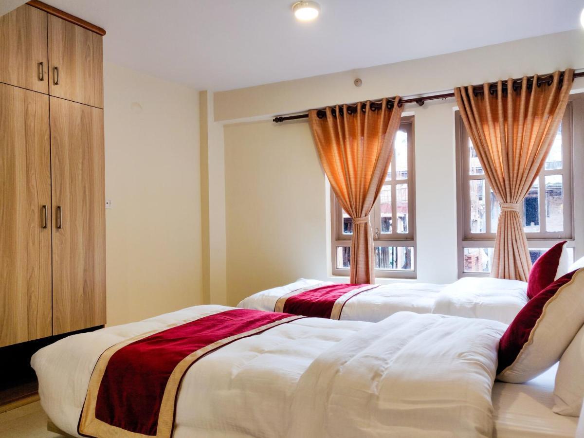 Hotel Central Bhatgoan Dış mekan fotoğraf
